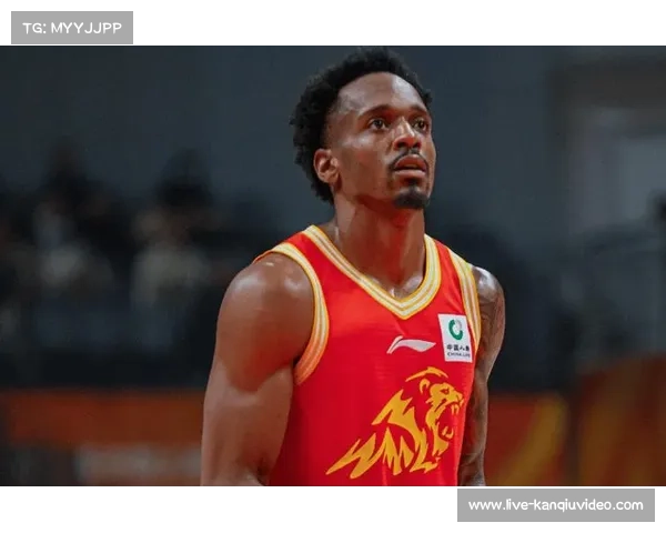 广厦主场97-90力克上海,布朗41分引领攻防转换 广厦主场97-90力克上海,布朗41分引领攻防转换